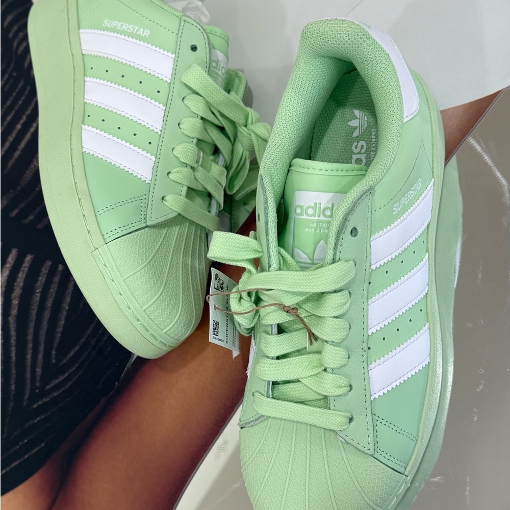 (new+tag) Adidas Women Superstar Classic — US size 8.5 green and white sneakers - Picture 3 of 6